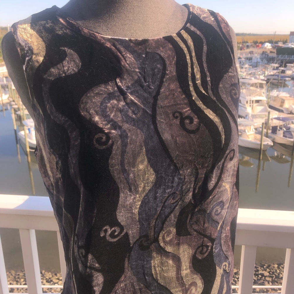 Trina Turk Crushed Velvet Swirl Top Large